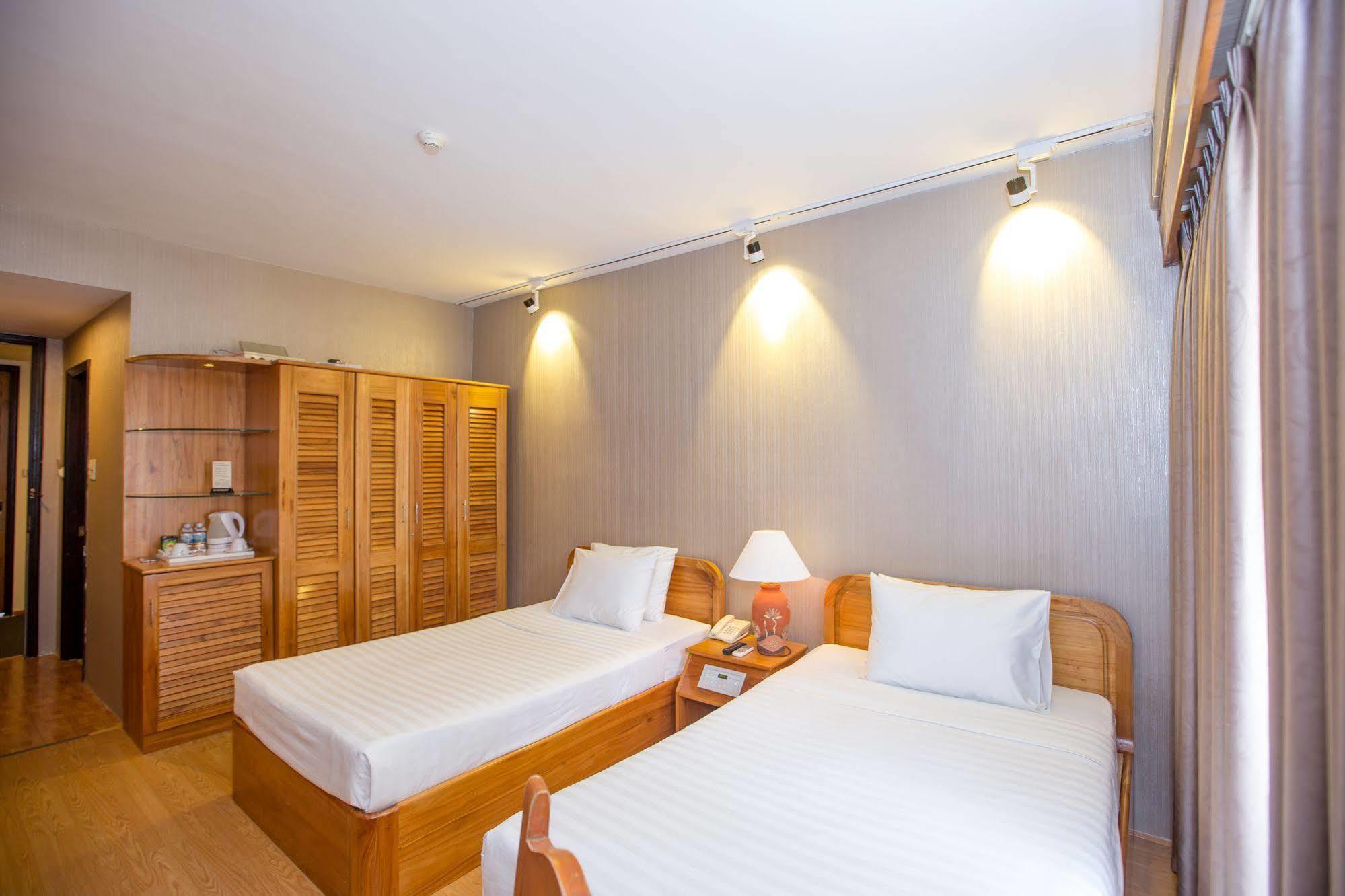 Vien Dong Hotel Nha Trang Exterior foto